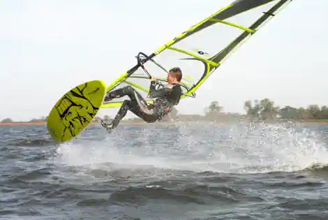 frage-wie-lange-dauert-windsurfen-lernen