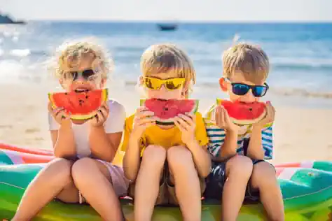 ferienlager-ostsee-sommer-beachcamp ferienlager-ostsee-sommer-beachcamp-melone-essen